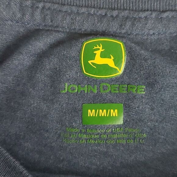 John Deere Floral Deer Buck Short Sleeve T-Shirt Women's Size M - Picture 5 of 7